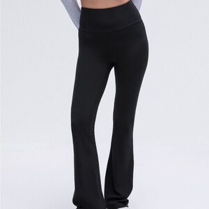 Lululemon groove nulu super high rise flared pant